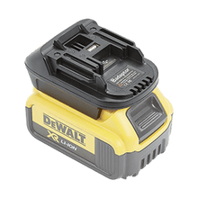 Load image into Gallery viewer, Battery Adapter to run Makita 18V Tools on Milwaukee M18 or Dewalt 18V Battery - Battery Adapters